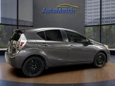 Used 2014 Toyota Prius C One image 10