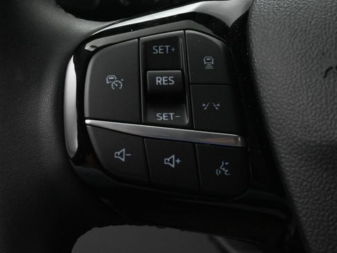 Used 2025 Ford Escape SE w/ PHEV Premium Package FWD image 17
