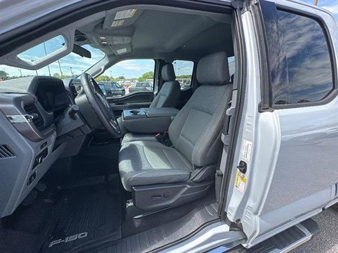 Used 2025 Ford F150 XLT w/ Equipment Group 301A Standard AWD/4WD image 13