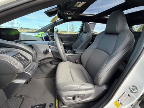 Used 2024 Toyota bZ4X XLE image 17