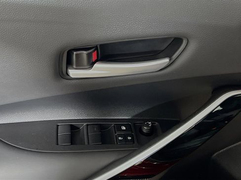 Used 2025 Toyota Corolla XSE image 17