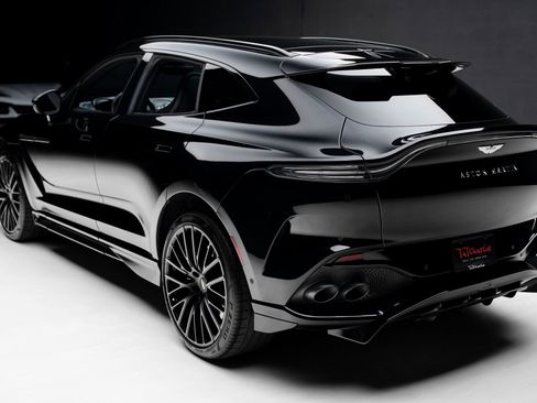 Used 2023 Aston Martin DBX 707 image 24
