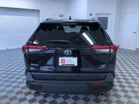 Certified 2025 Toyota RAV4 LE AWD/4WD image 13
