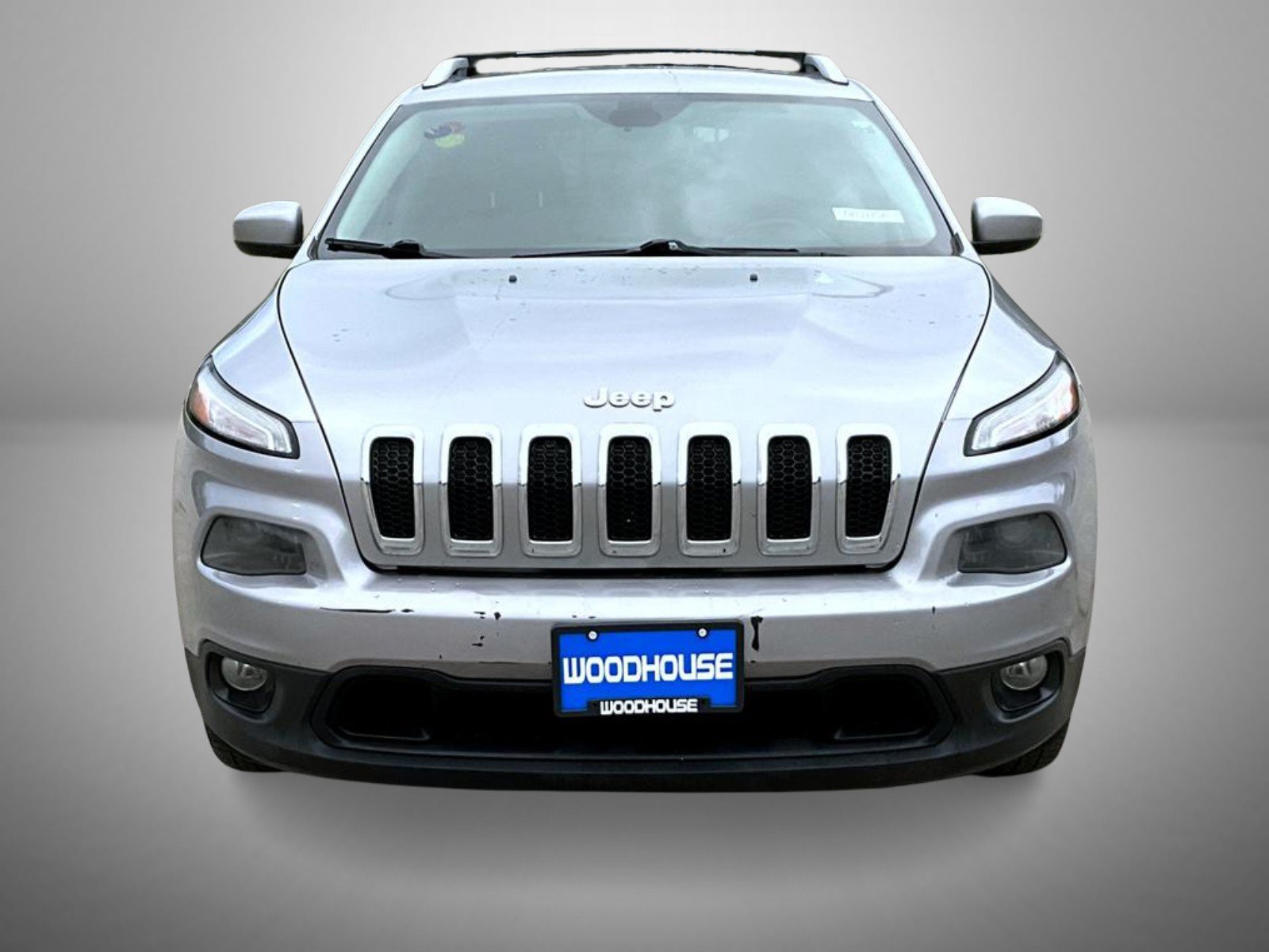 Used 2016 Jeep Cherokee Latitude w/ Cold Weather Group FWD image 2