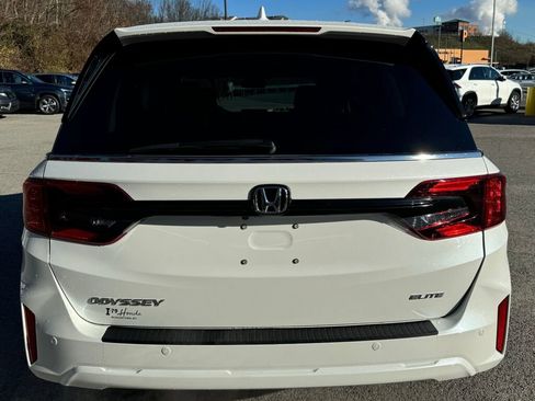 Used 2025 Honda Odyssey Elite image 6