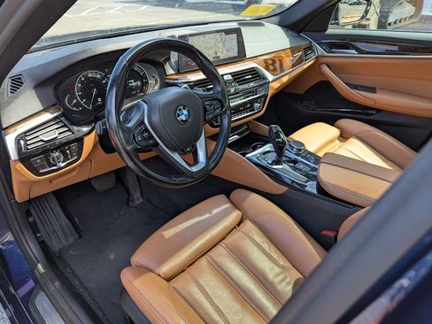 Used 2018 BMW 540i xDrive w/ Premium Package AWD/4WD image 3