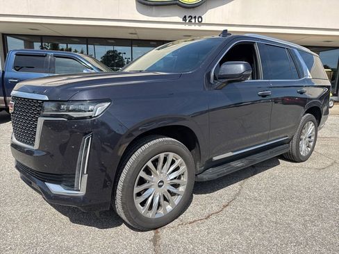 Used 2022 Cadillac Escalade Premium Luxury AWD/4WD image 8