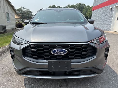 Used 2025 Ford Escape ST-Line Select AWD/4WD image 9