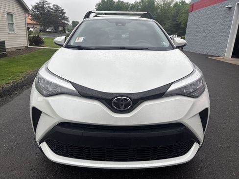 Used 2021 Toyota C-HR LE FWD image 9