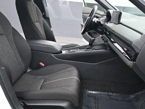 Used 2023 Honda Accord Sport image 20
