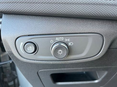 Used 2025 Chevrolet TrailBlazer LT image 17