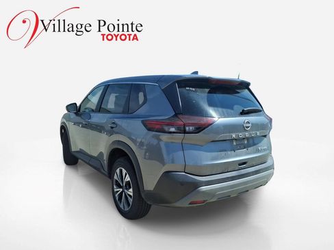 Used 2023 Nissan Rogue SV AWD/4WD image 2