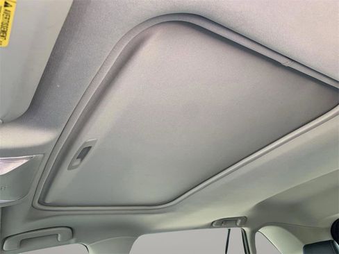 Used 2022 Toyota RAV4 Limited image 21