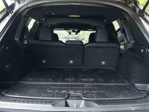 Used 2025 Honda Passport EX-L image 42