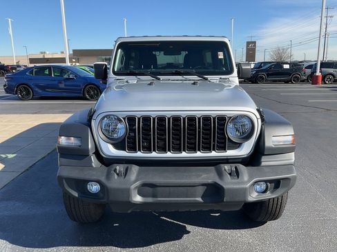 Used 2024 Jeep Wrangler Sport S image 23