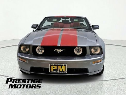 Used 2007 Ford Mustang GT RWD image 2