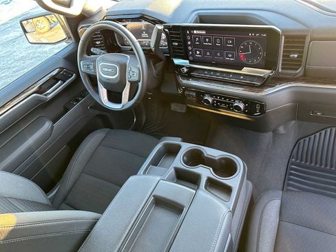 Certified 2025 GMC Sierra 1500 Elevation image 11