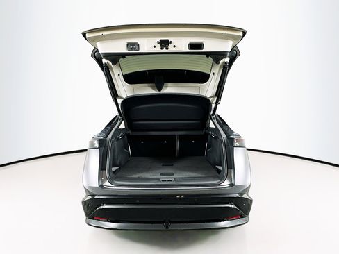 Used 2023 Nissan Ariya AWD image 31