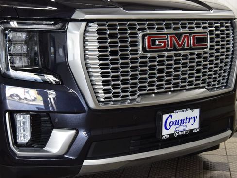 Used 2024 GMC Yukon XL Denali w/ Advanced Technology Package AWD/4WD image 13