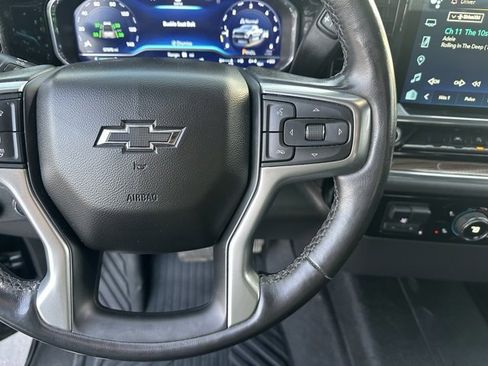 Certified 2022 Chevrolet Silverado 1500 LT Trail Boss image 5