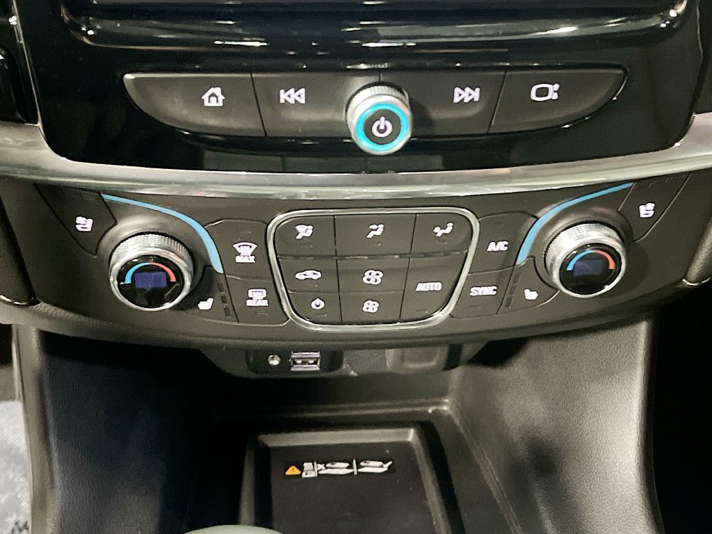 Used 2023 Chevrolet Traverse Premier w/ LPO, Floor Liner Package AWD/4WD image 16