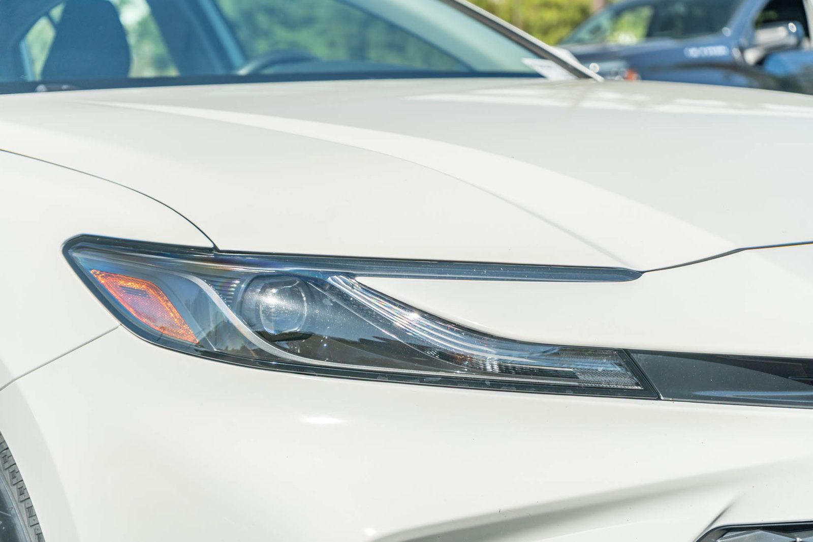 Used 2025 Toyota Camry Hybrid FWD image 13