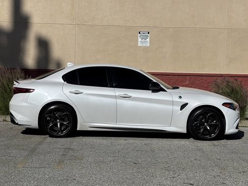 Used 2019 Alfa Romeo Giulia Quadrifoglio w/ Driver Assist Dynamic Package image 8