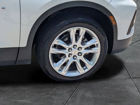 Used 2019 Chevrolet Blazer LT w/ Sun and Wheels Package FWD image 11