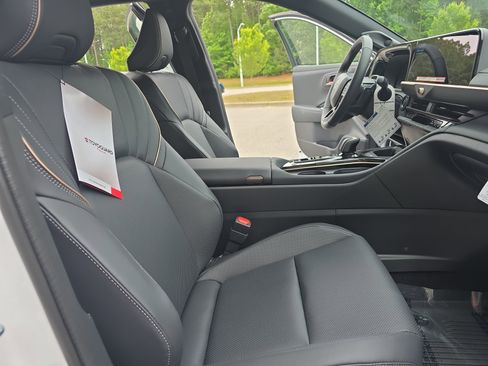 New 2026 Toyota Crown Platinum AWD/4WD image 10