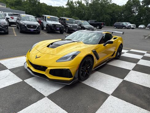 Used 2019 Chevrolet Corvette ZR1 RWD image 8