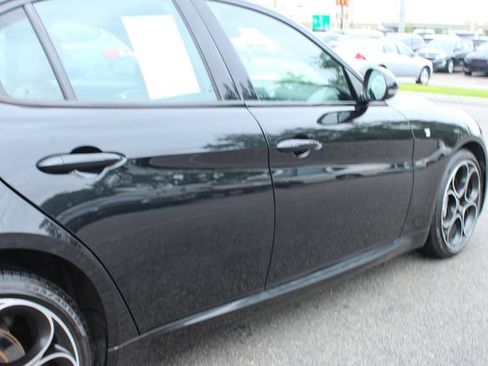 Used 2024 Alfa Romeo Giulia Ti AWD/4WD image 46