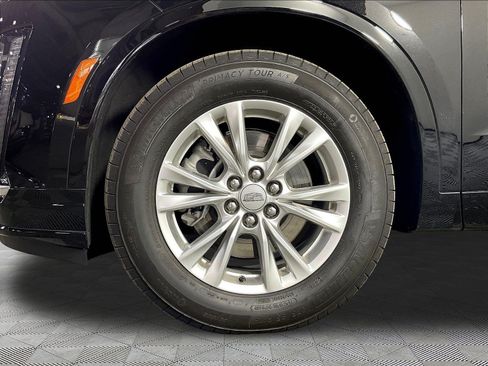 Certified 2024 Cadillac XT6 Luxury AWD/4WD image 35