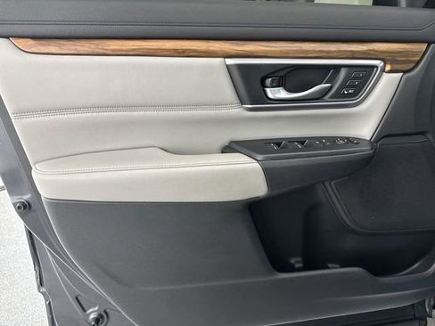 Used 2017 Honda CR-V Touring image 20
