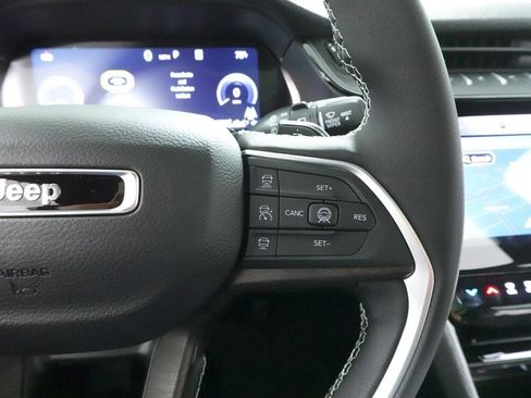 New 2026 Jeep Grand Cherokee L Limited w/ Limited Altitude Package AWD/4WD image 12