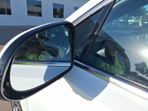 Used 2023 Hyundai Santa Fe Calligraphy image 14