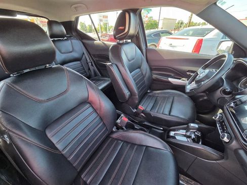 Used 2019 Nissan Kicks SR w/ SR Premium Package FWD image 19