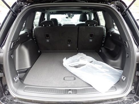 New 2025 Jeep Grand Cherokee Laredo X image 6