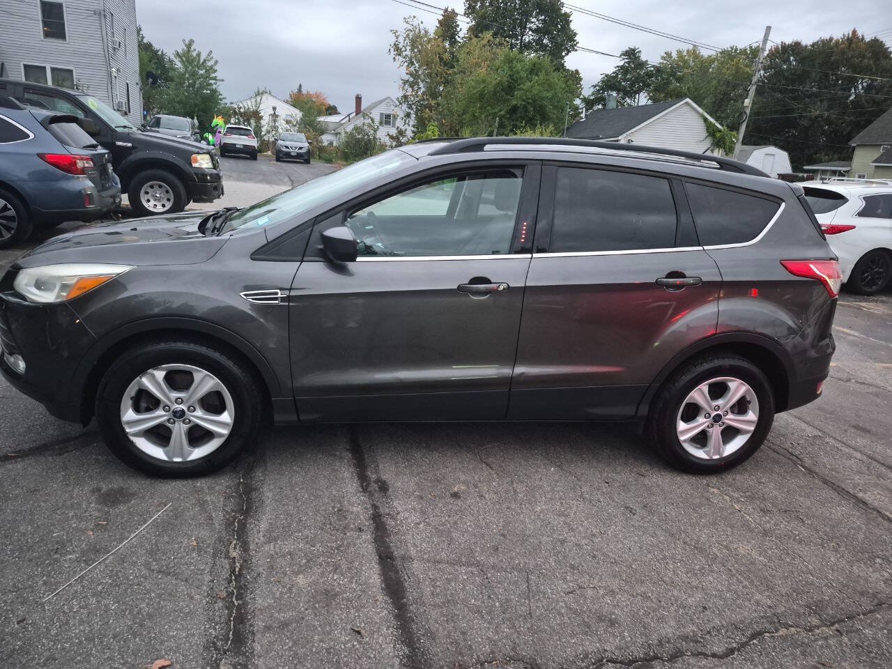 Used 2016 Ford Escape SE w/ Equipment Group 201A AWD/4WD image 5