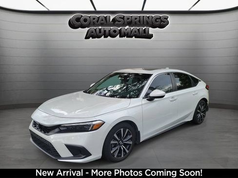 Used 2024 Honda Civic EX-L image 4