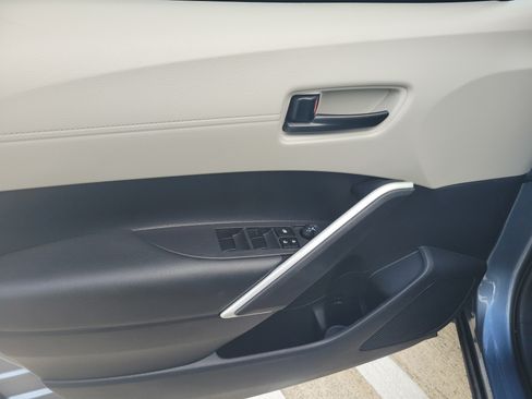 Certified 2024 Toyota Corolla Cross L FWD image 19