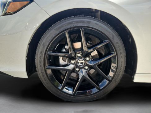 Used 2025 Honda Civic Sport image 26