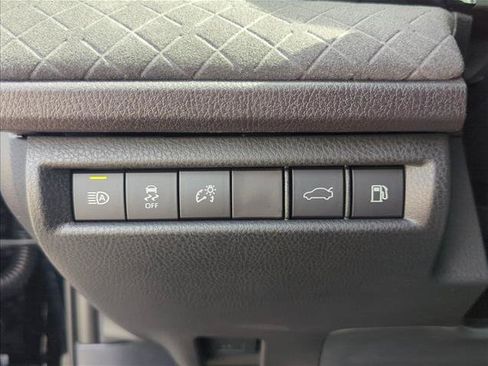 Used 2026 Toyota Camry XLE FWD image 11