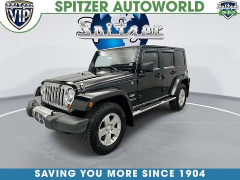 Used 2009 Jeep Wrangler Unlimited Sahara w/ Dual Top Group AWD/4WD image 6
