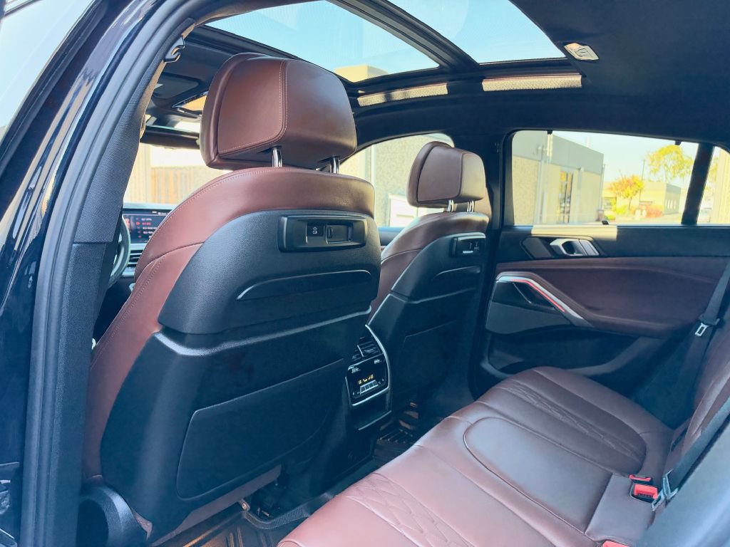 Used 2021 BMW X6 M50i w/ Executive Package AWD/4WD image 15