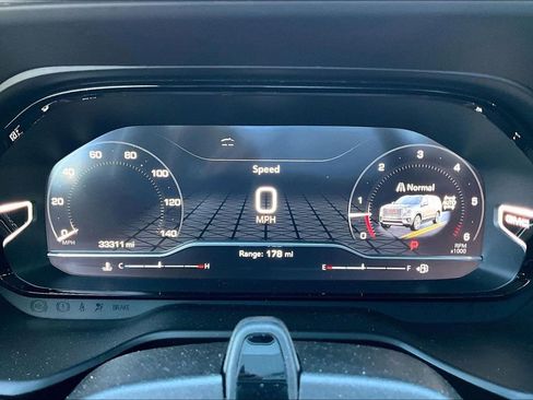 Used 2023 GMC Yukon Denali Ultimate image 22