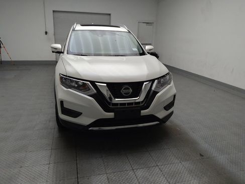 Used 2019 Nissan Rogue SV w/ Sun & Sound Touring Package AWD/4WD image 14