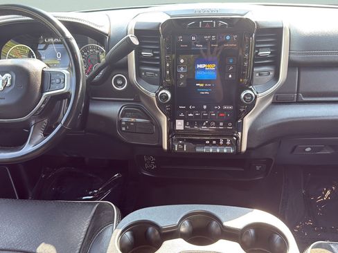 Used 2024 RAM 2500 Laramie AWD/4WD image 15