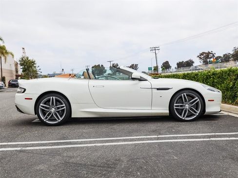 Used 2016 Aston Martin DB9 GT RWD image 8