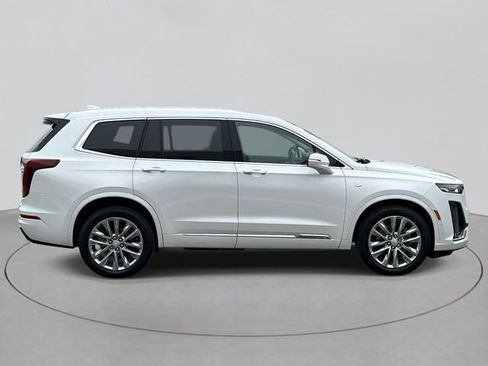 Certified 2024 Cadillac XT6 Premium Luxury w/ Technology Package AWD/4WD image 4