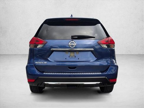 Used 2017 Nissan Rogue S w/ S Appearance Package image 7